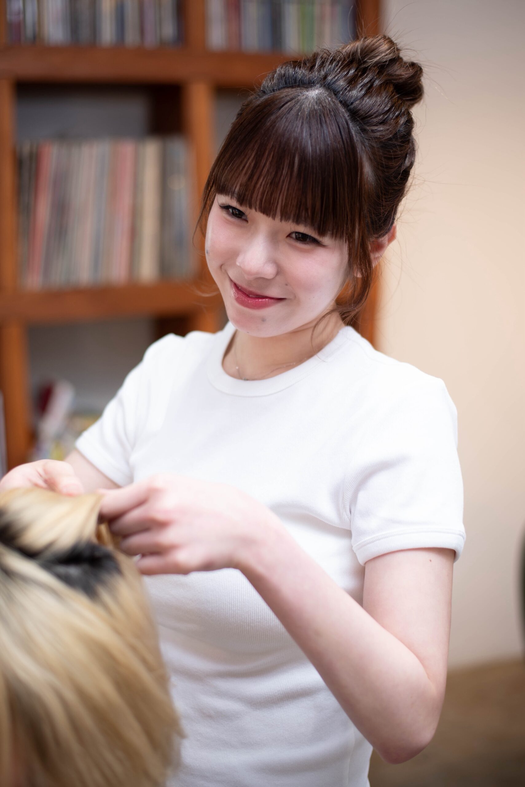 志柿　虹花